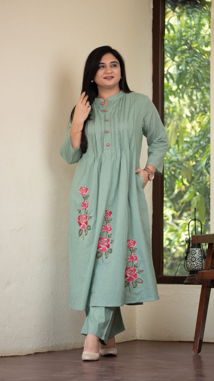 Sea Green Pintuck Kurta with Floral Embroidery