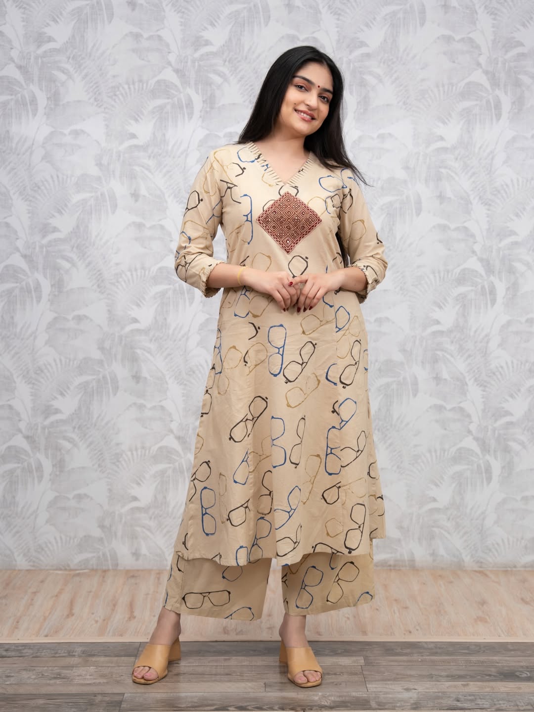 Beige Cotton Kurta Set with Spectacle Print