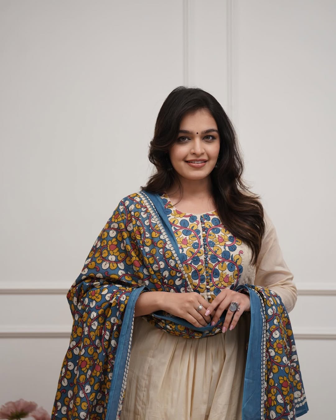 Desert Sand Floral Embroidered Kurta Set