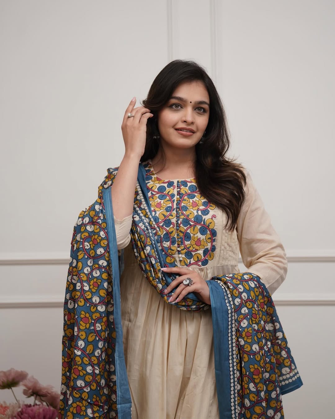 Desert Sand Floral Embroidered Kurta Set