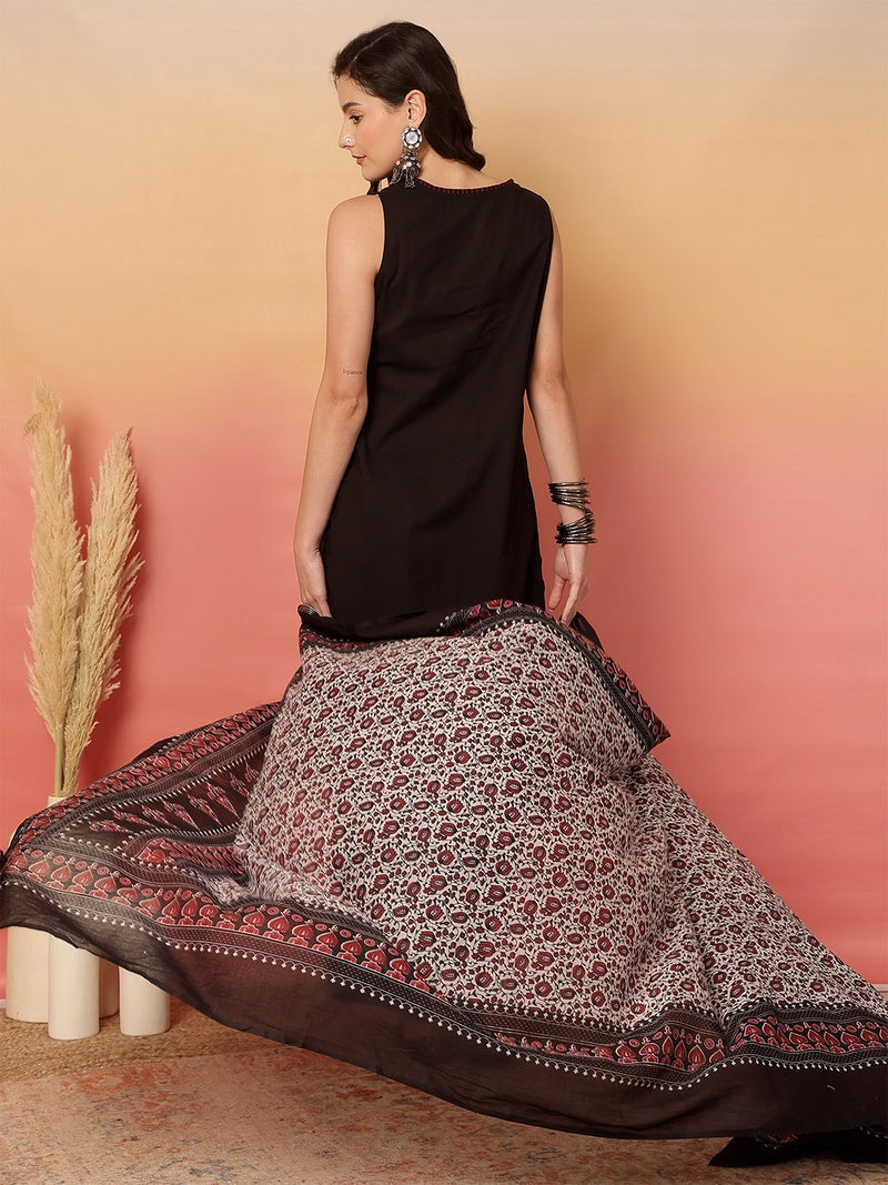 Elegant Black Sleeveless Cotton Kurta Set with Ajrakh Printed Dupatta