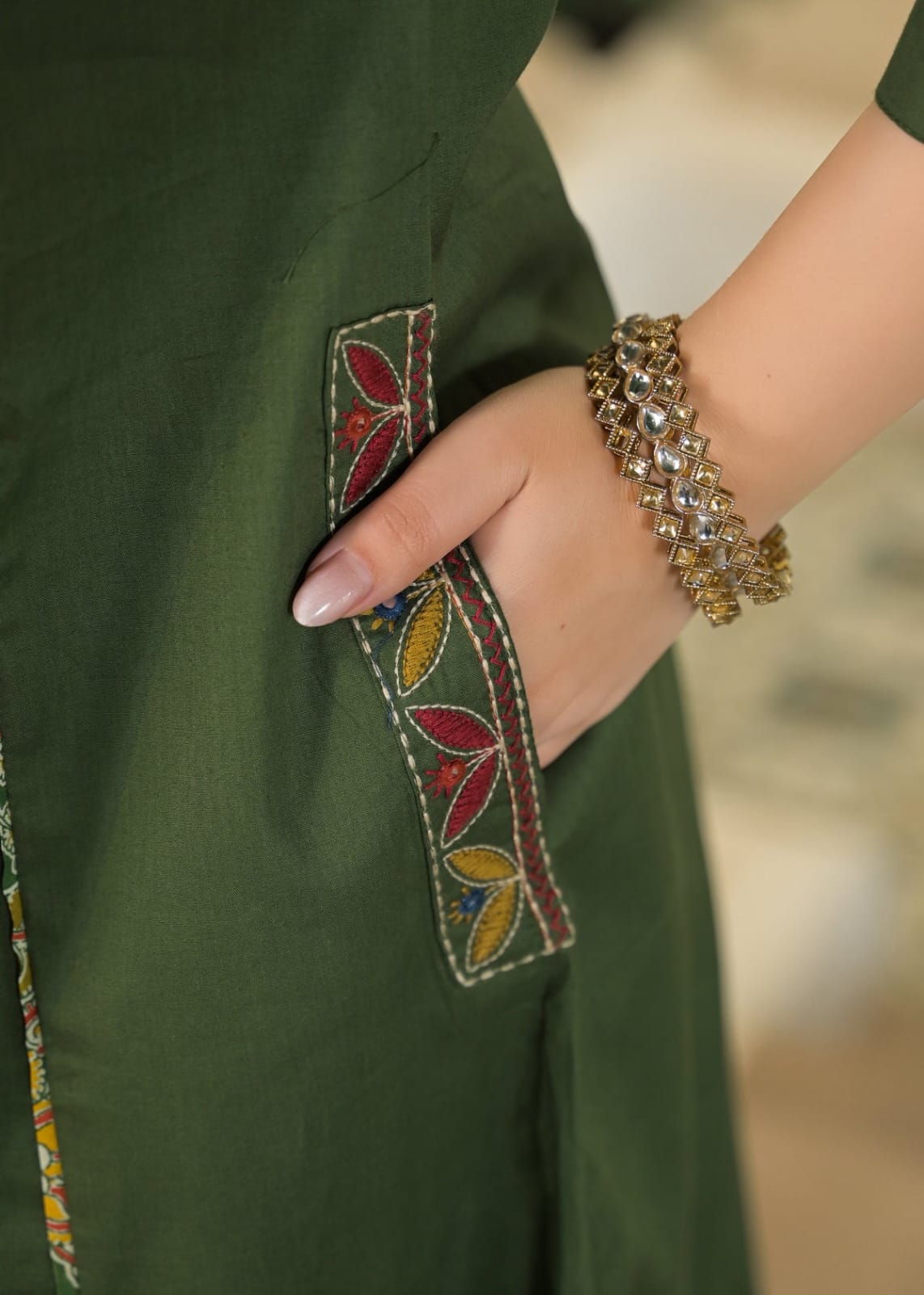 Olive Green Embroidered Kurta Set with Pen Kalamkari Printed Dupatta