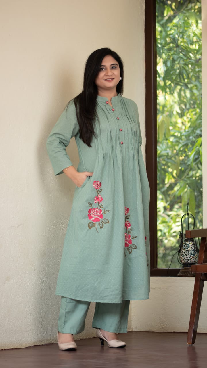 Sea green Pintuck Kurta with Floral Embroidery