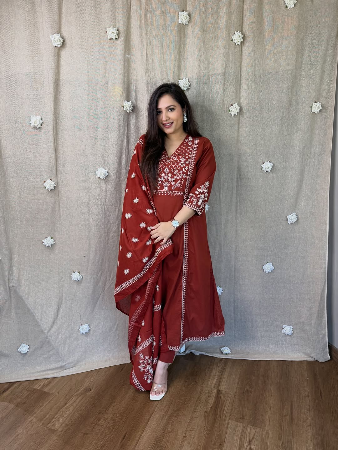 Red Embrodery suit set