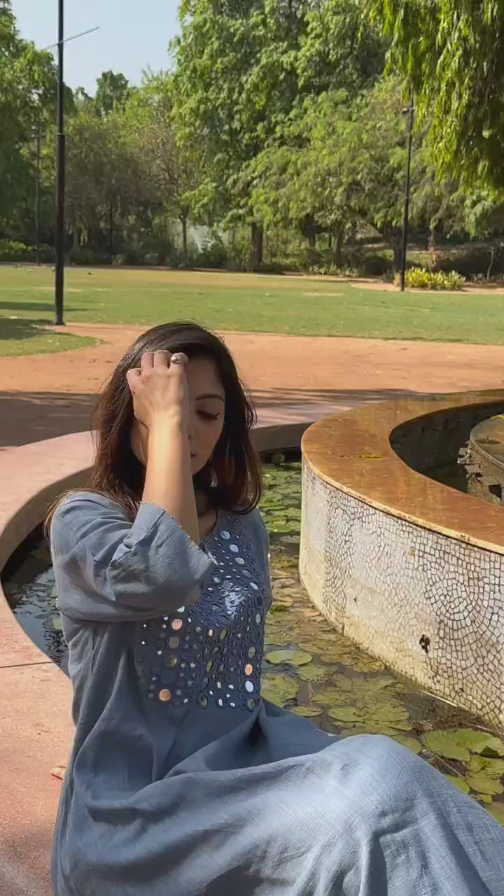 Blue Sleeveless Abhla Bharat Kurti