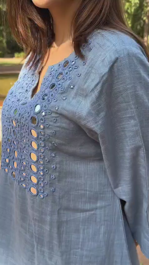 Blue Sleeveless Abhla Bharat Kurti