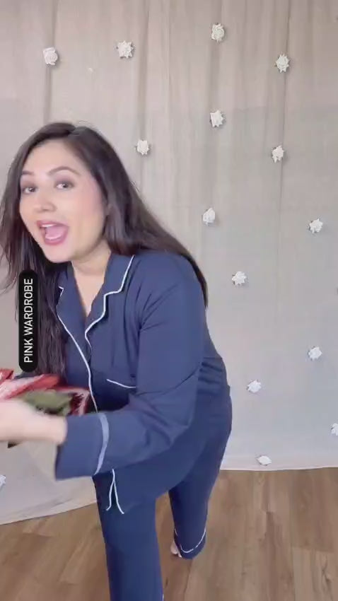 Red Embrodery suit set